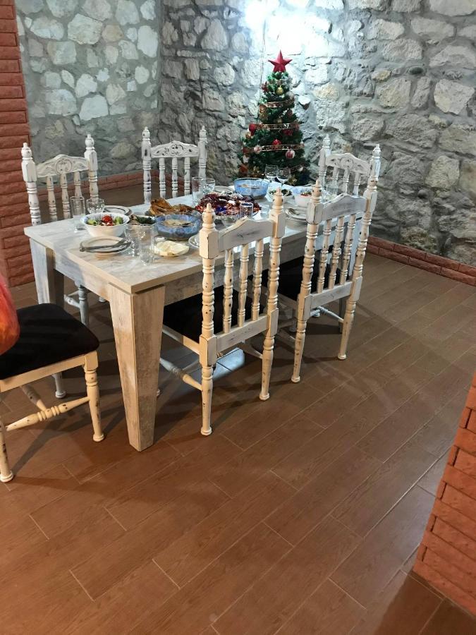 Hostel Family Kutaisi Eksteriør bilde